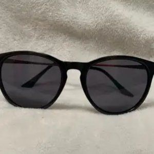 Retro-Style Polarized Sunglasses for Women